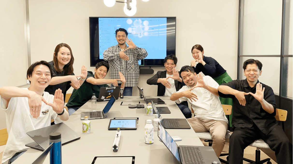 平田がマネージャーを務めるコマーシャルセールスチームのメンバー